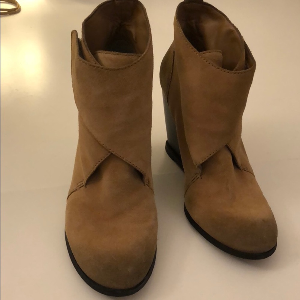 BCBG Tan suede distresses wedge booties